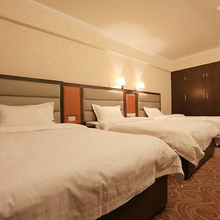 Towns Well Hotel Макао Екстер'єр фото