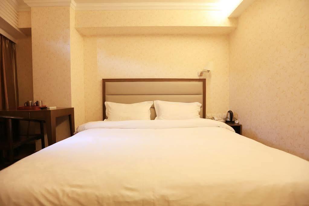 Towns Well Hotel Макао Екстер'єр фото